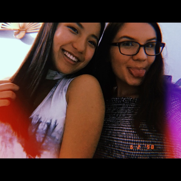 Meet your posher, Rachel - Picture 4 of 8